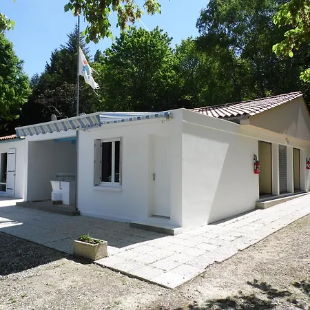 Κάμπινγκ Margot